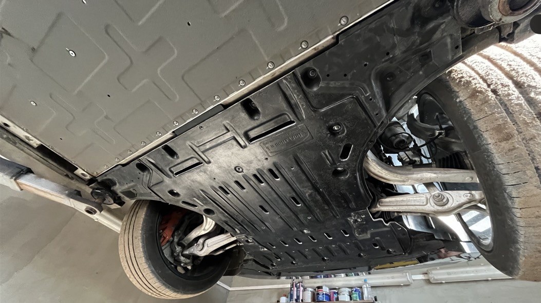 ����������� ������ ����� Zeekr 001 ����������